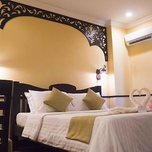 Deluxe Zimmer mit Kingsize-Bett